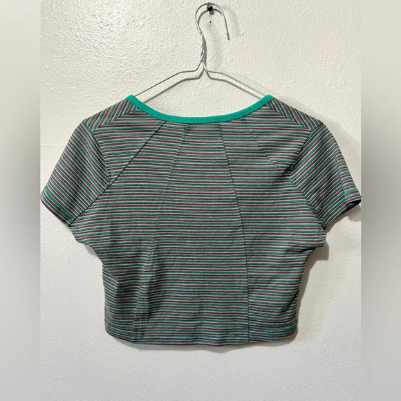 Urban Outfitters Striped Button Crop Top - Medium - Picture 4 of 6